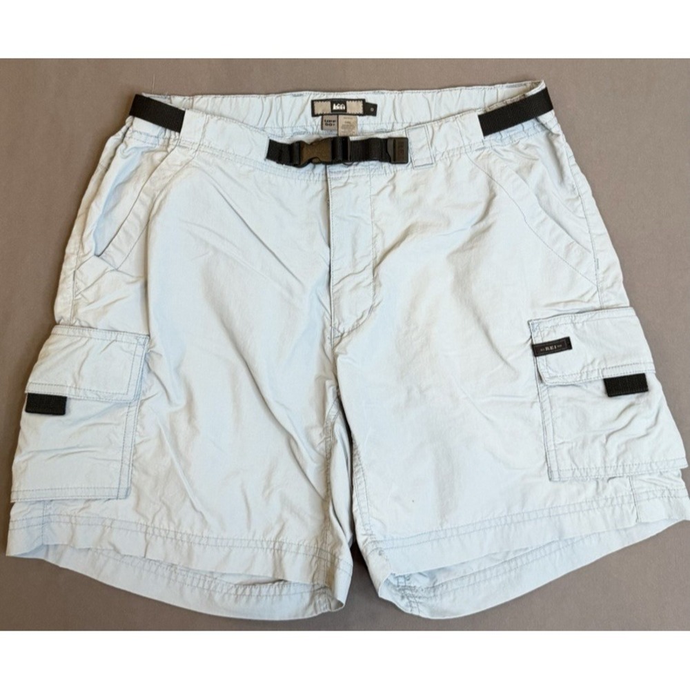 BLUE REI Light Cargo Shorts